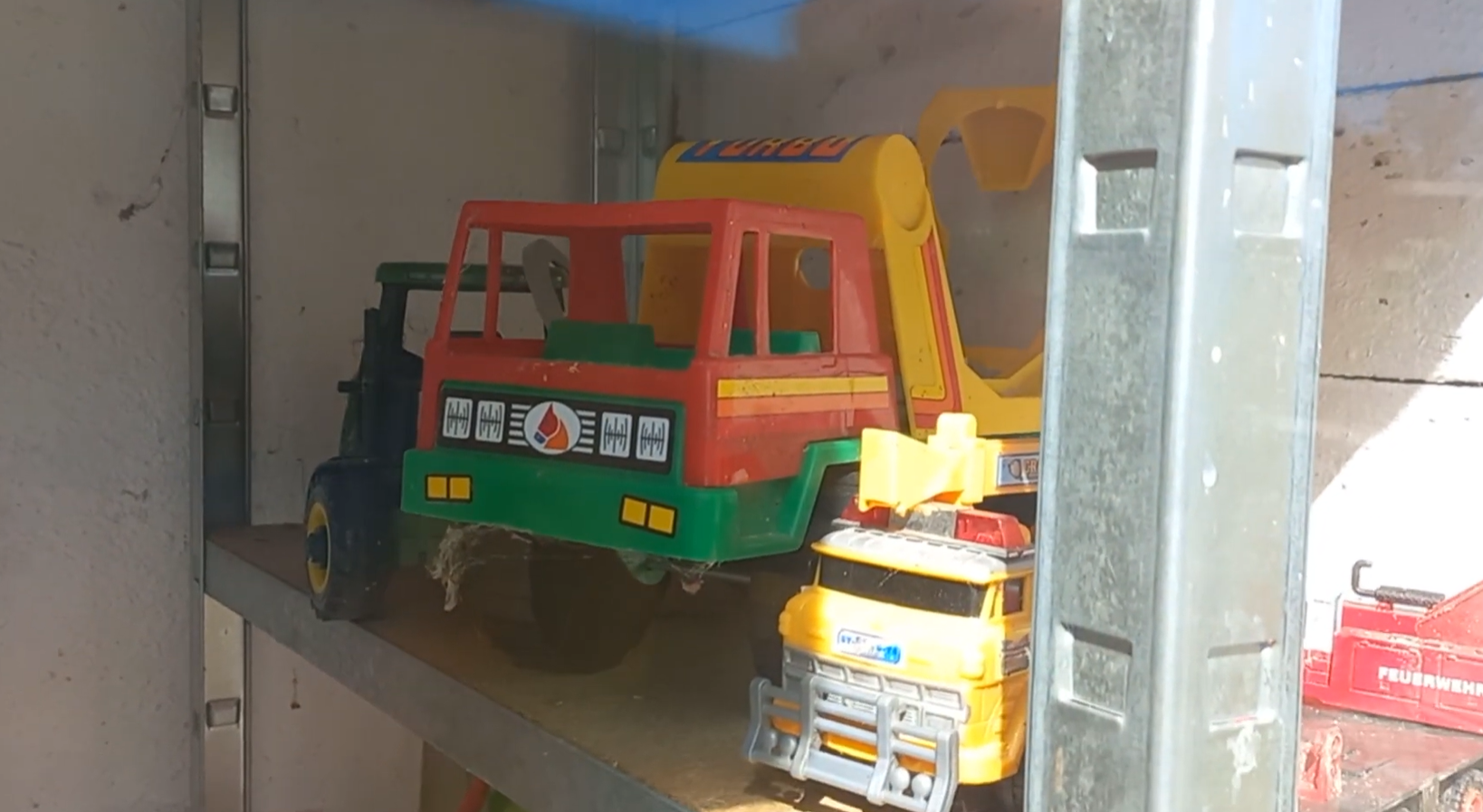 Freifallturm bei Nacht